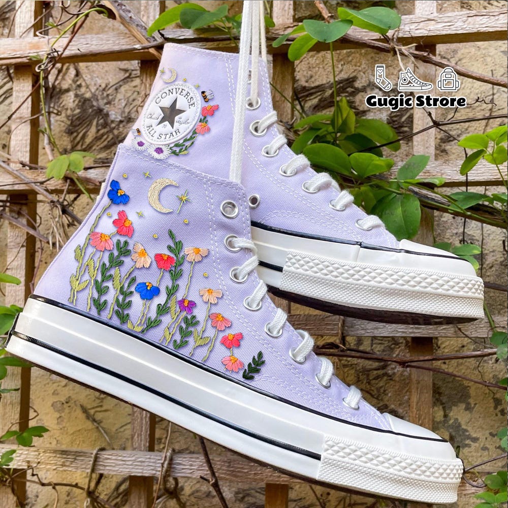 Wildflowers Embroidery Converse, Hand Embroidered Daisy Converse